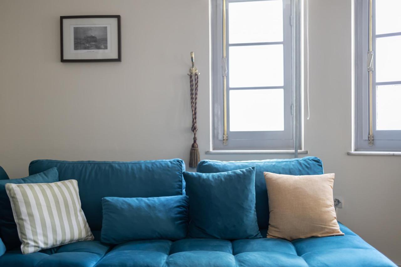 Ideal 4 Bdr Apartment In Plaka For 10! Athens Exterior photo