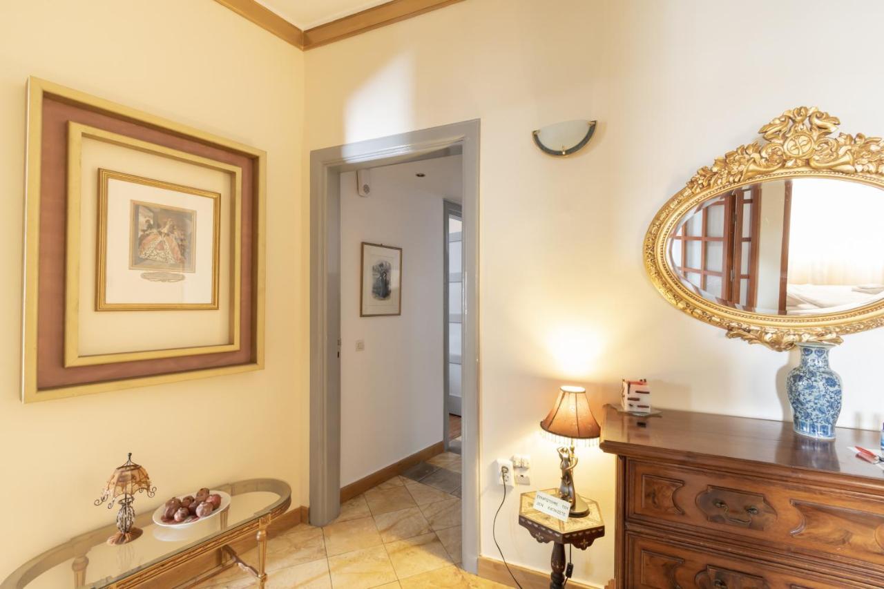 Ideal 4 Bdr Apartment In Plaka For 10! Athens Exterior photo