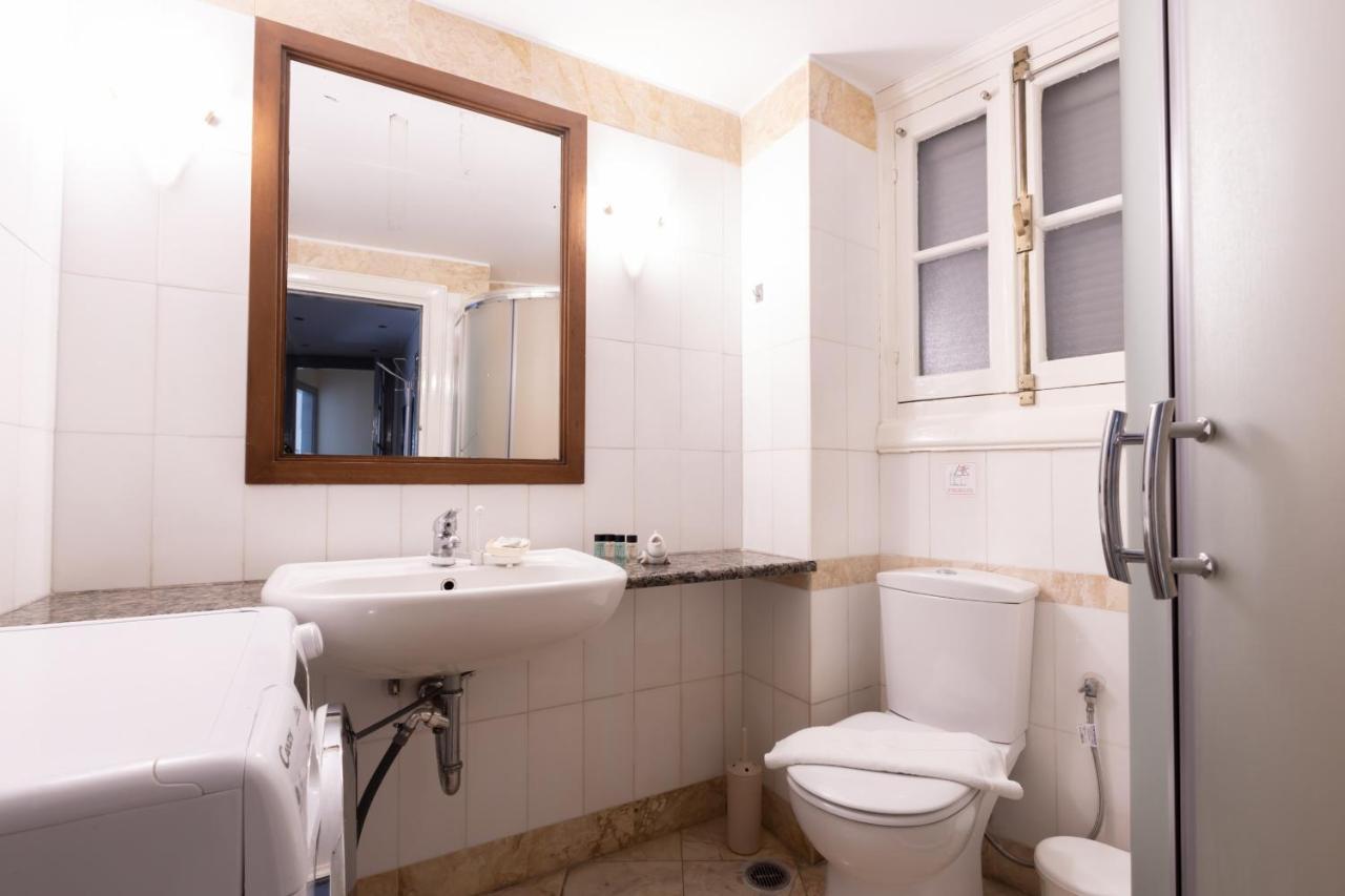 Ideal 4 Bdr Apartment In Plaka For 10! Athens Exterior photo